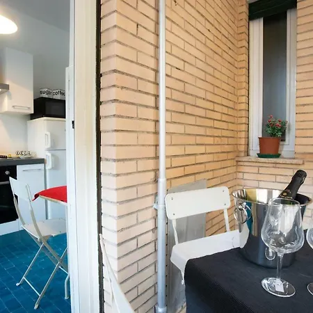 Trastevere Guest Vacation روما